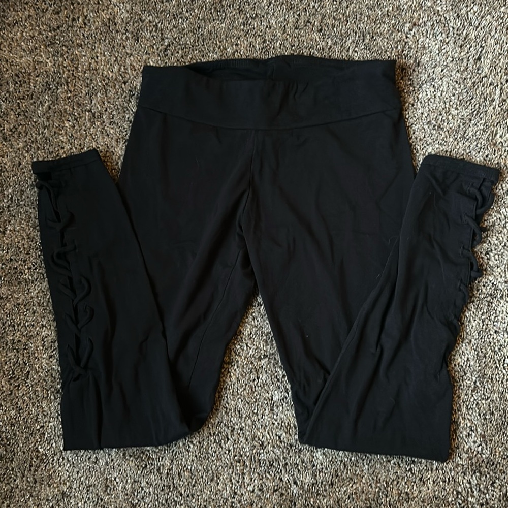 black garage leggings